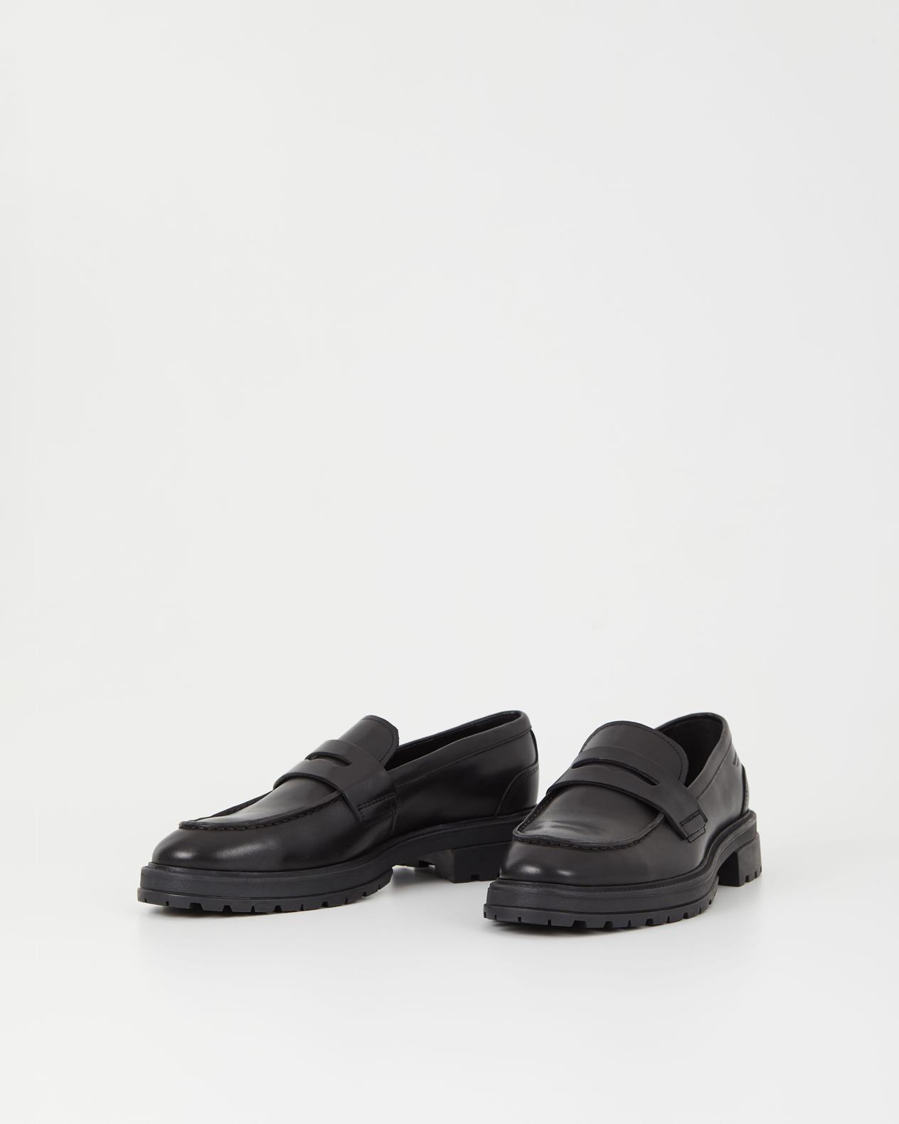 Johnny 2.0 loafers | Loafers | Black | Leather | Man | Vagabond display picture 2