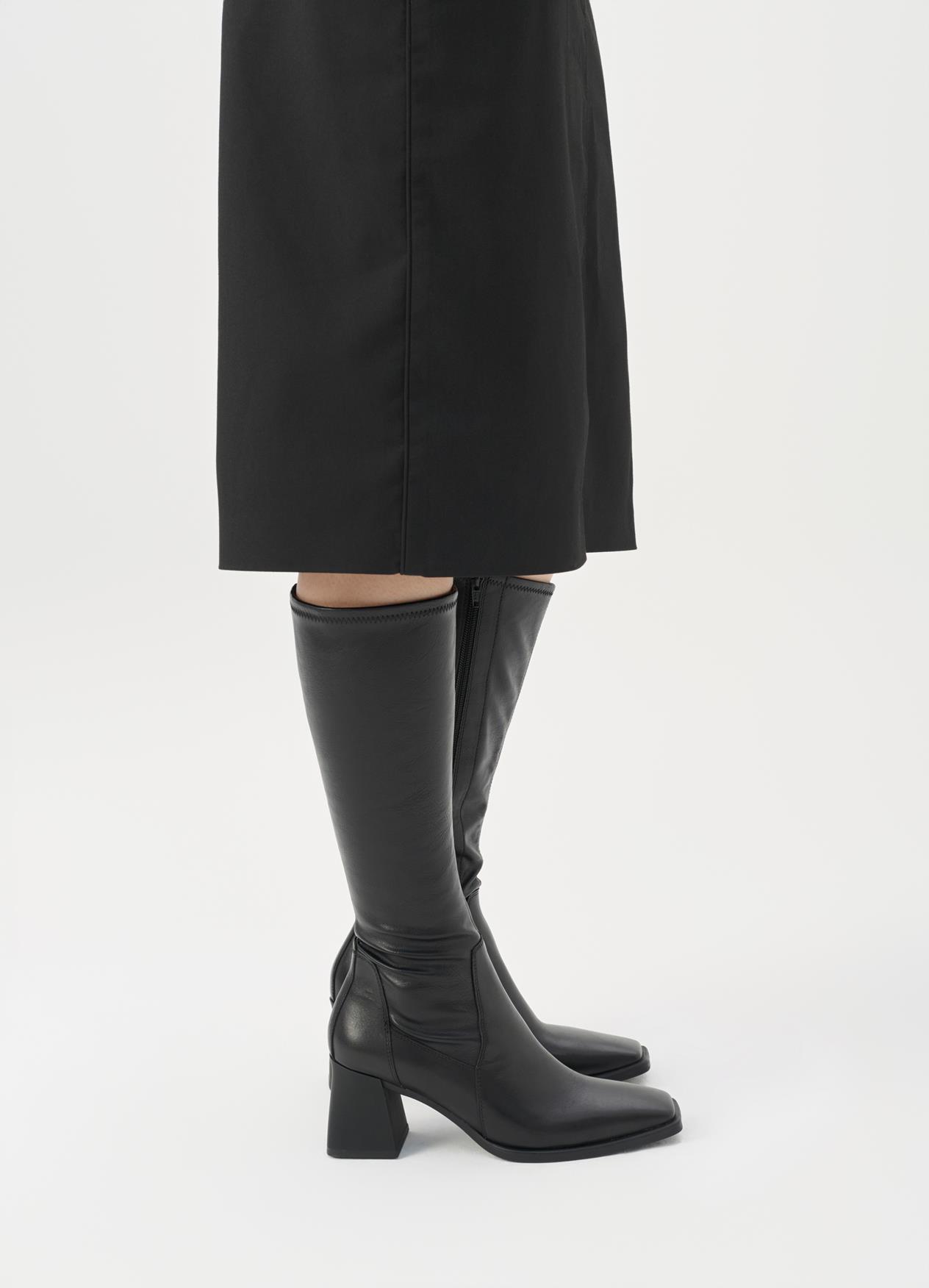 Hedda tall boots | Tall boots | Black | Leather/Comb | Woman