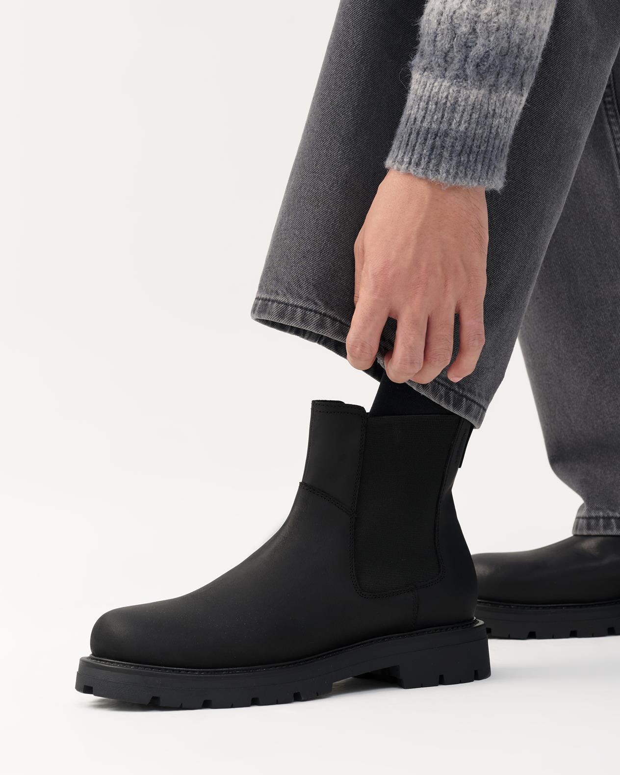 NWT Vagabond Dark Black Suede Boots Men’s 43 (10 US) Vagabond Shoemakers + Vagabond Shoemakers Suede Lace-Up Boot main image 4