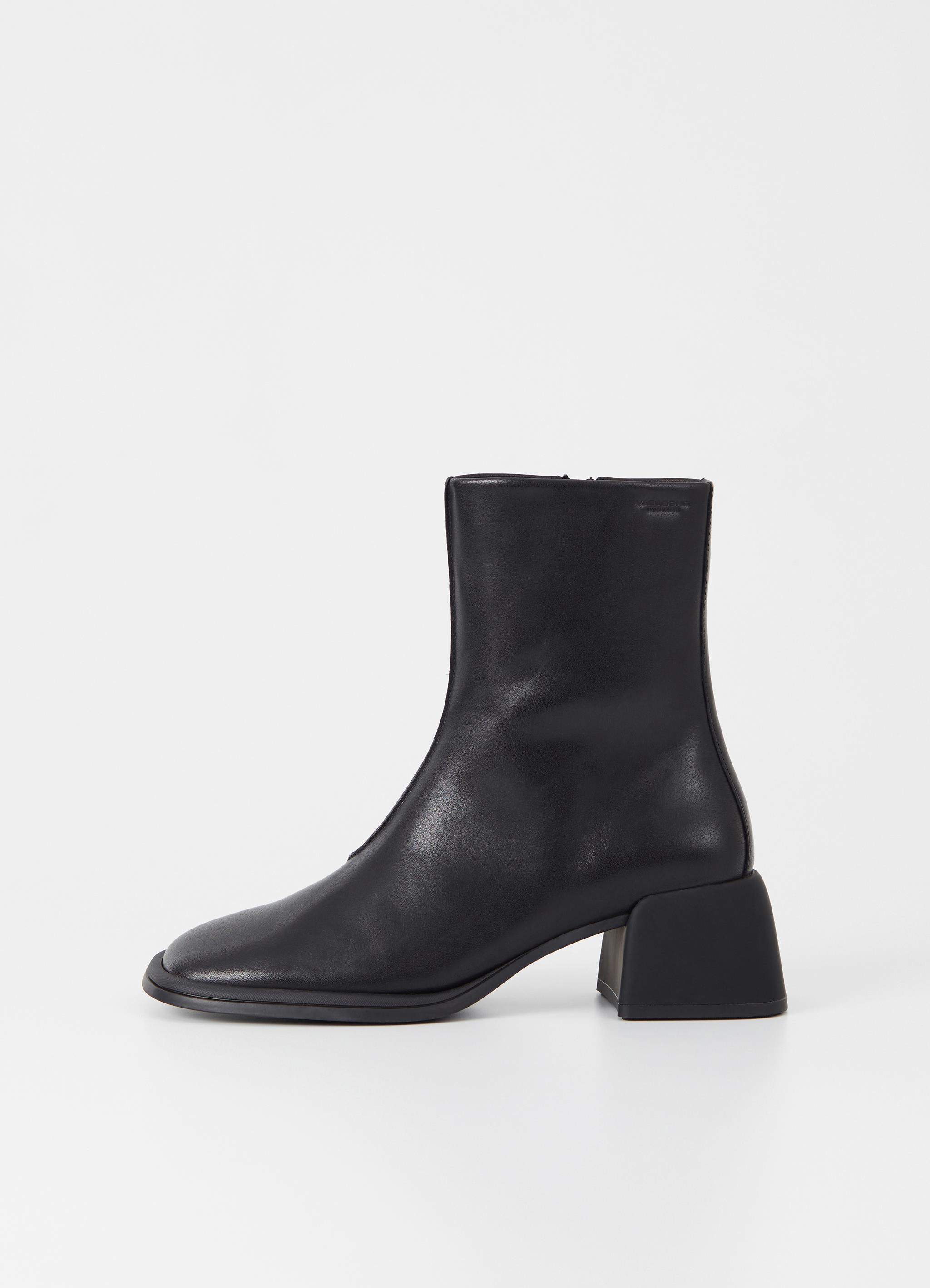 Ansie ankle boots | Boots | Black | Leather | Woman | Vagabond