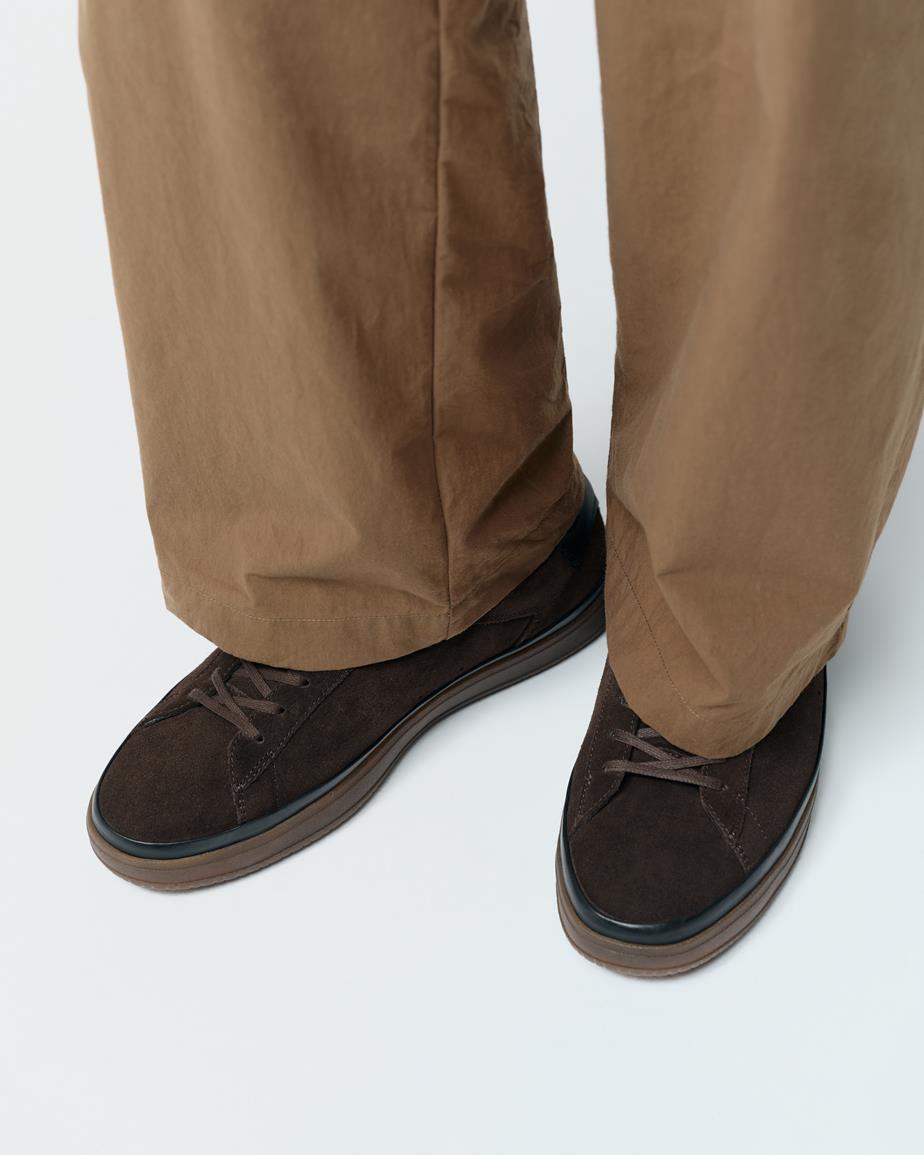 Leo Sneakers
