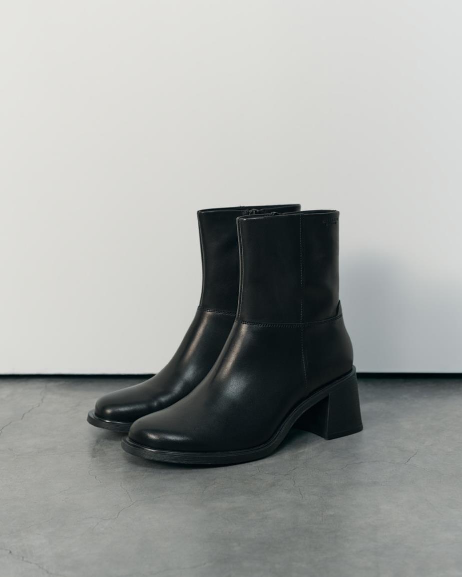 Livia boots