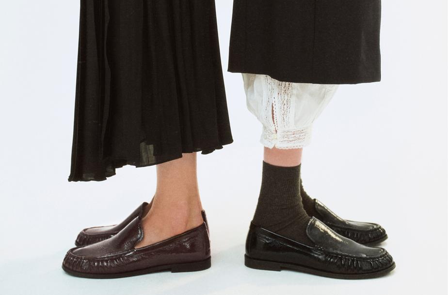 Brandi loafers in black and brown