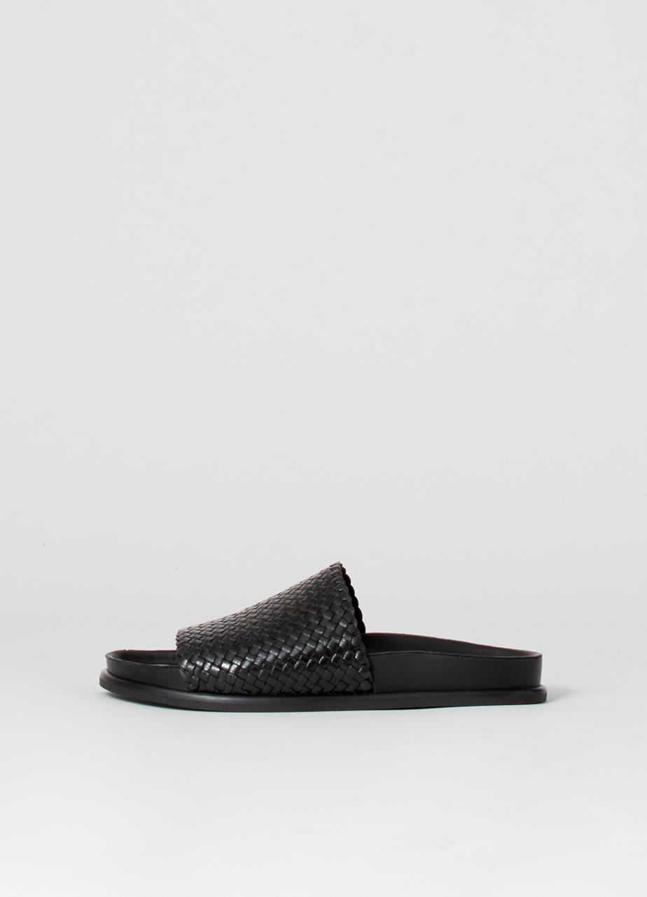 Effie sandals Black patent/embossed