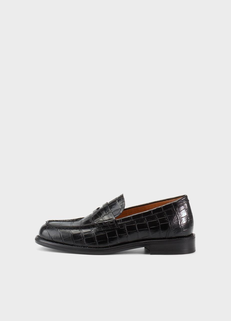 Linn loafers SVART PRÄGLAT SKINN