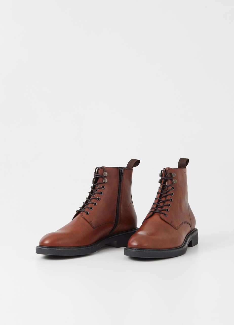 Alex m boots Brown leather