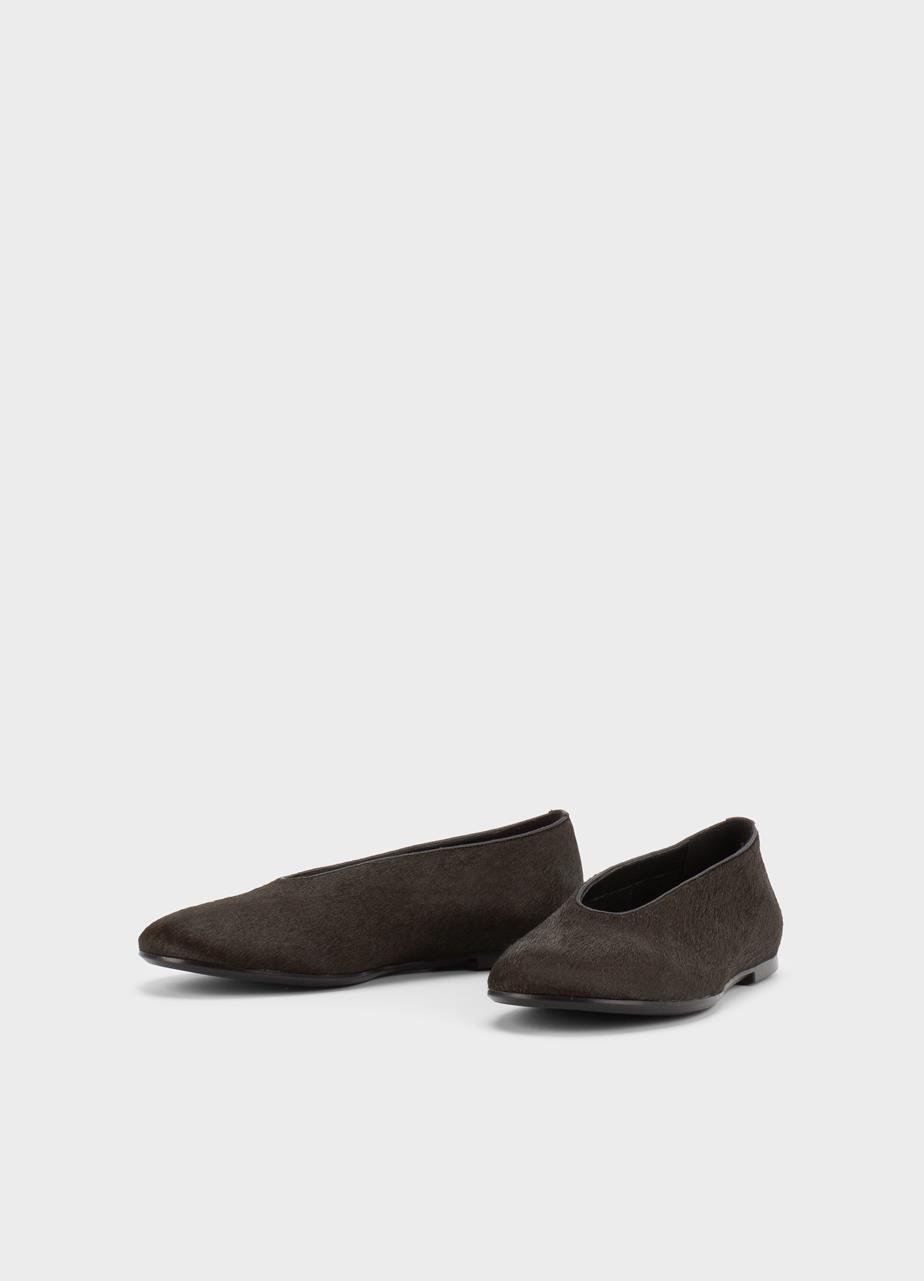 Aleya baleriinad Tumepruun, Hair-On-Leather
