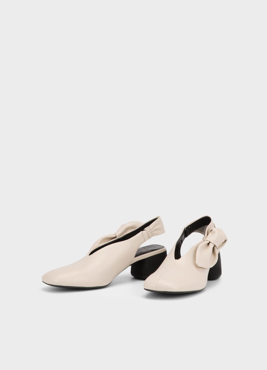 Livia lodičky Béžová, Kůže