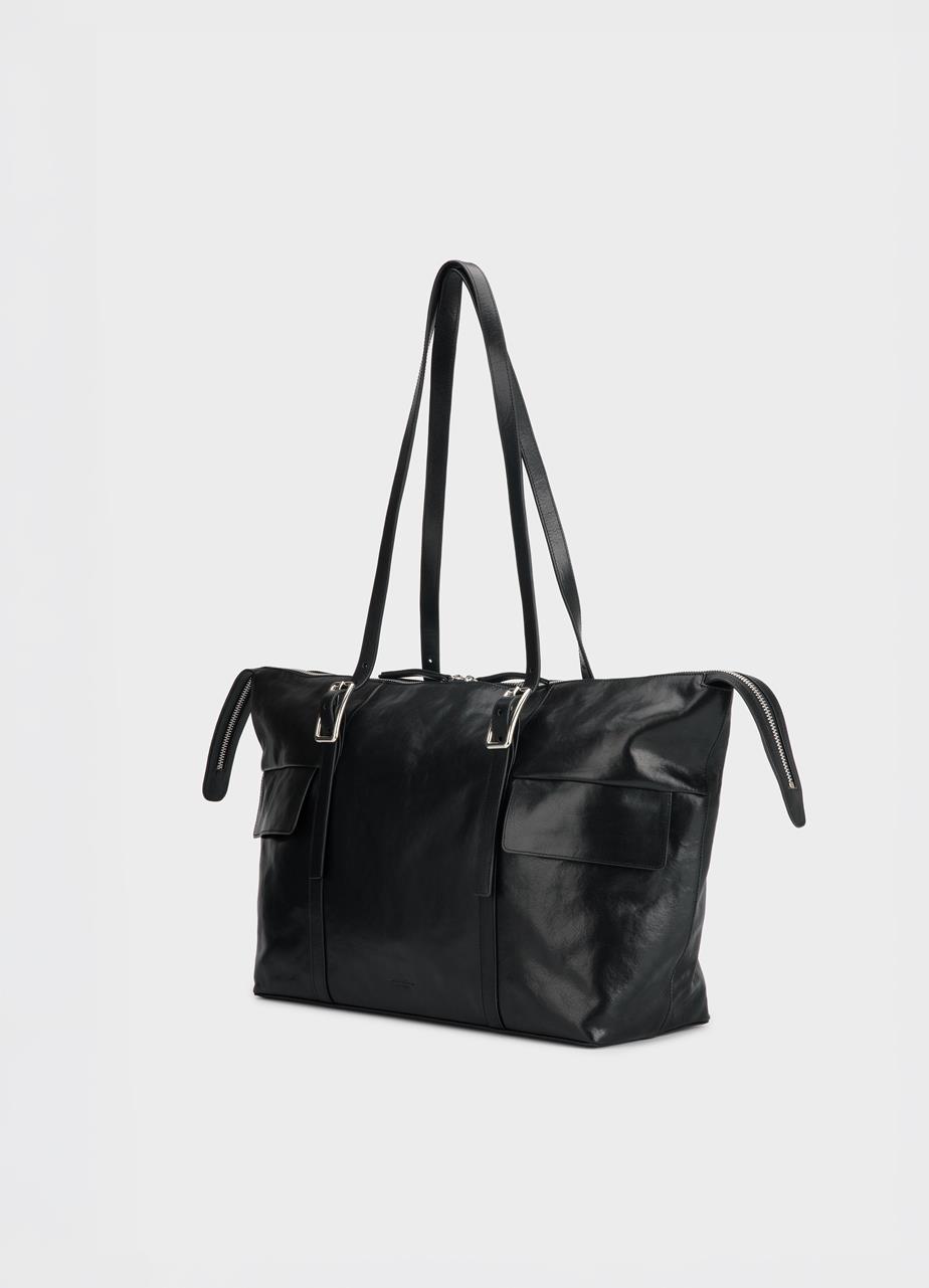 Thira tas Zwart, Leer