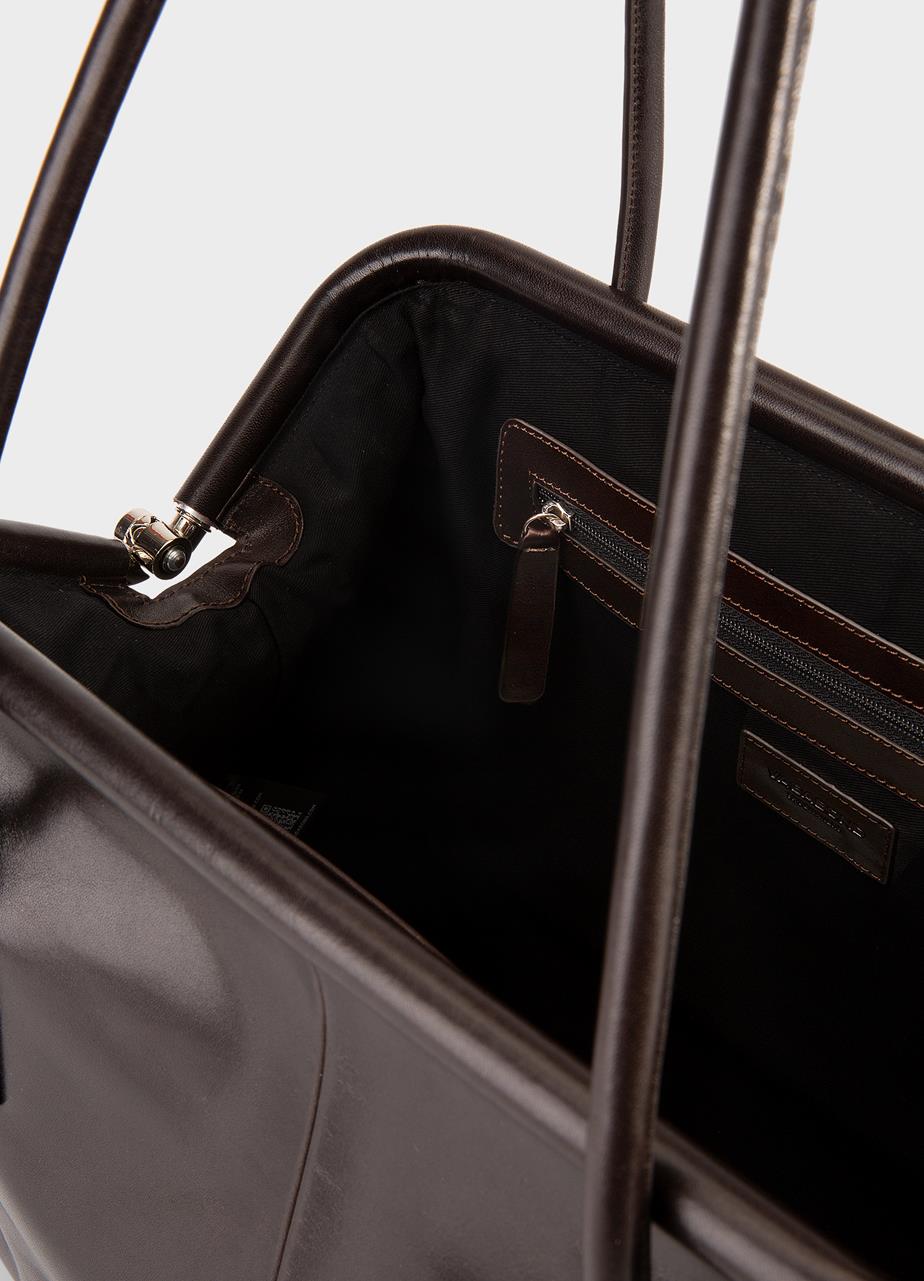 Louisiana kabelka Hnědá, Kůže