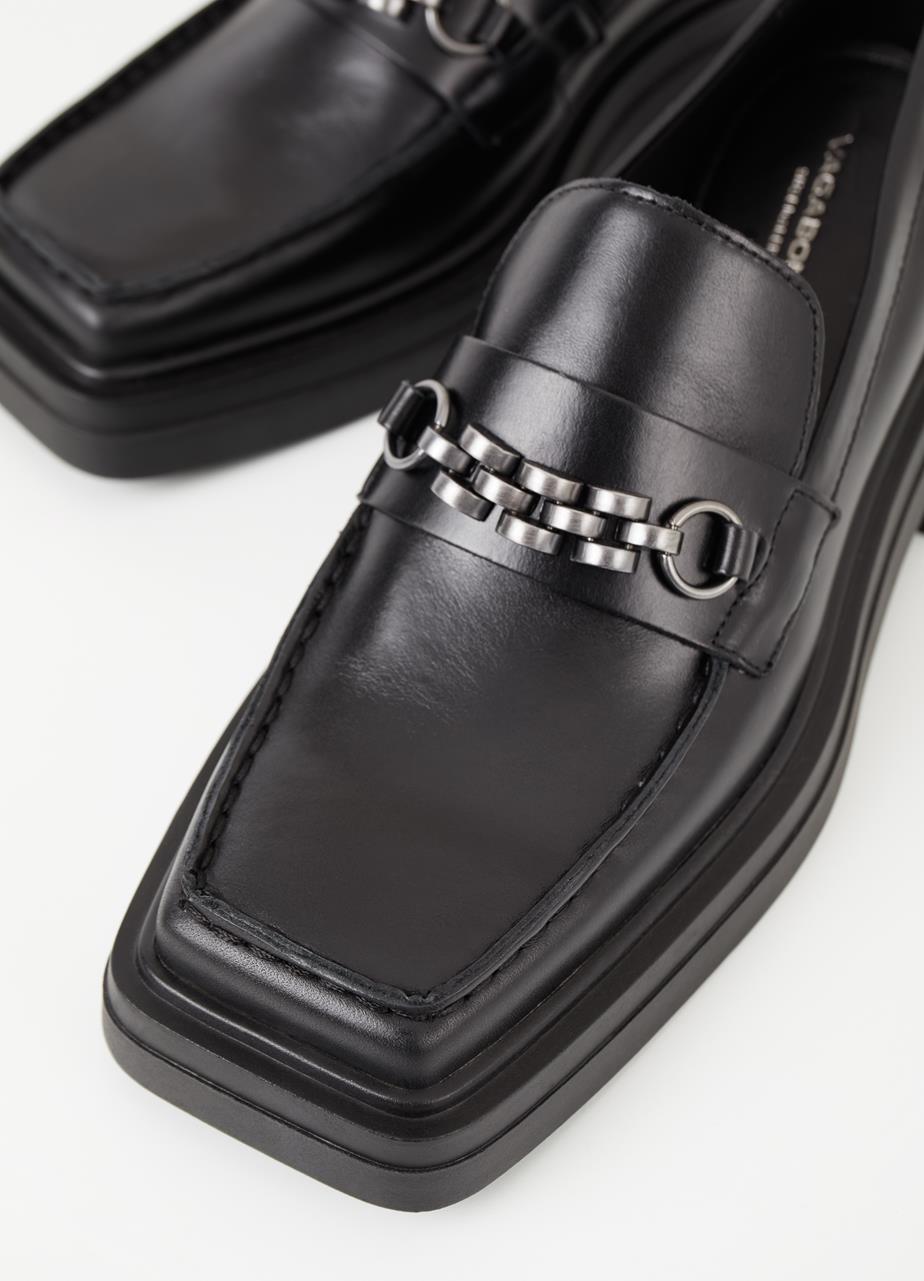 Eyra loafer Black leather