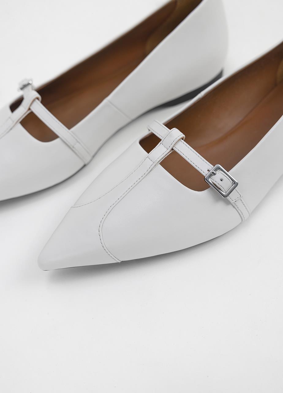 Hermine shoes White leather