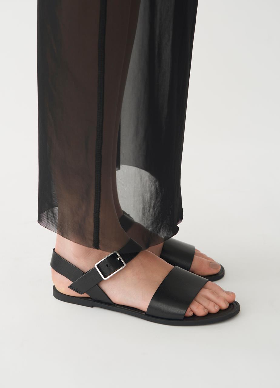 Tia 2.0 sandále Čierna koža