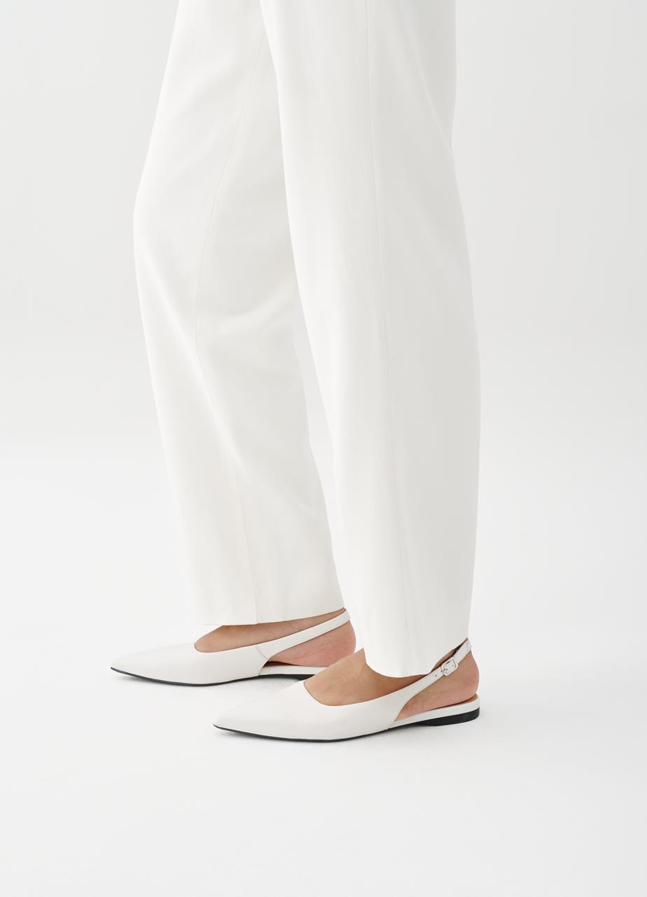 Hermine μπαλαρίνεσ Λευκό, Δερμα