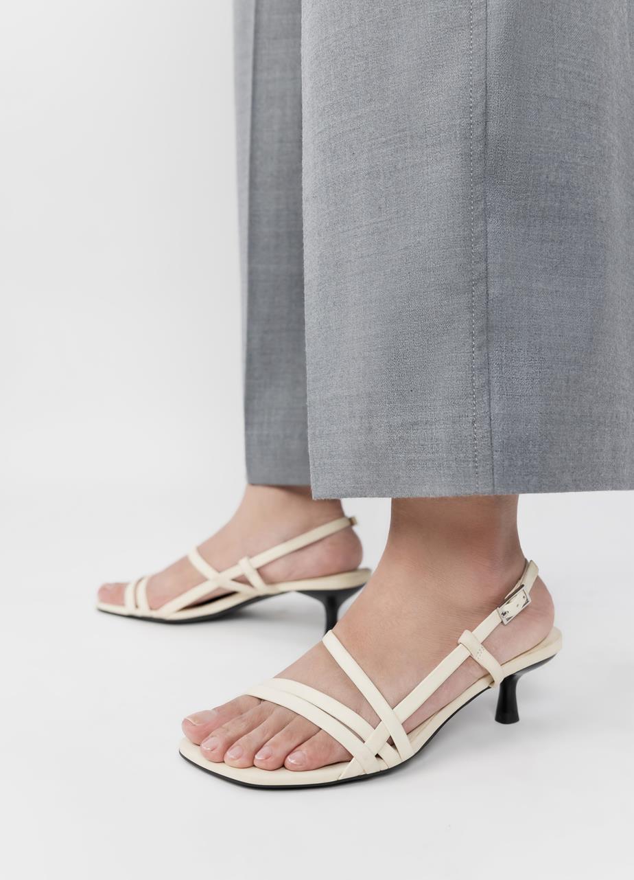 Jonna sandaler Off-White läder