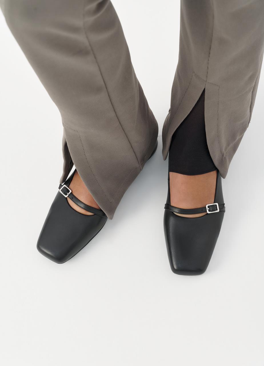 Vagabond Debbi パテントレザー ブロックヒール シューズ Amazon.com | Vagabond Shoemakers Women's Debbi Ballerina