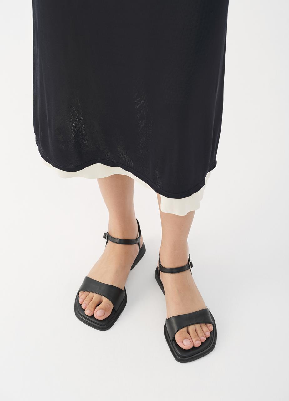 Izzy sandals Black leather