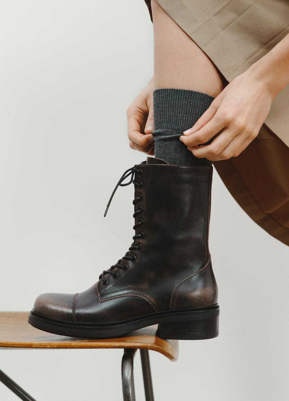Karlie boots Brown brush-off leather