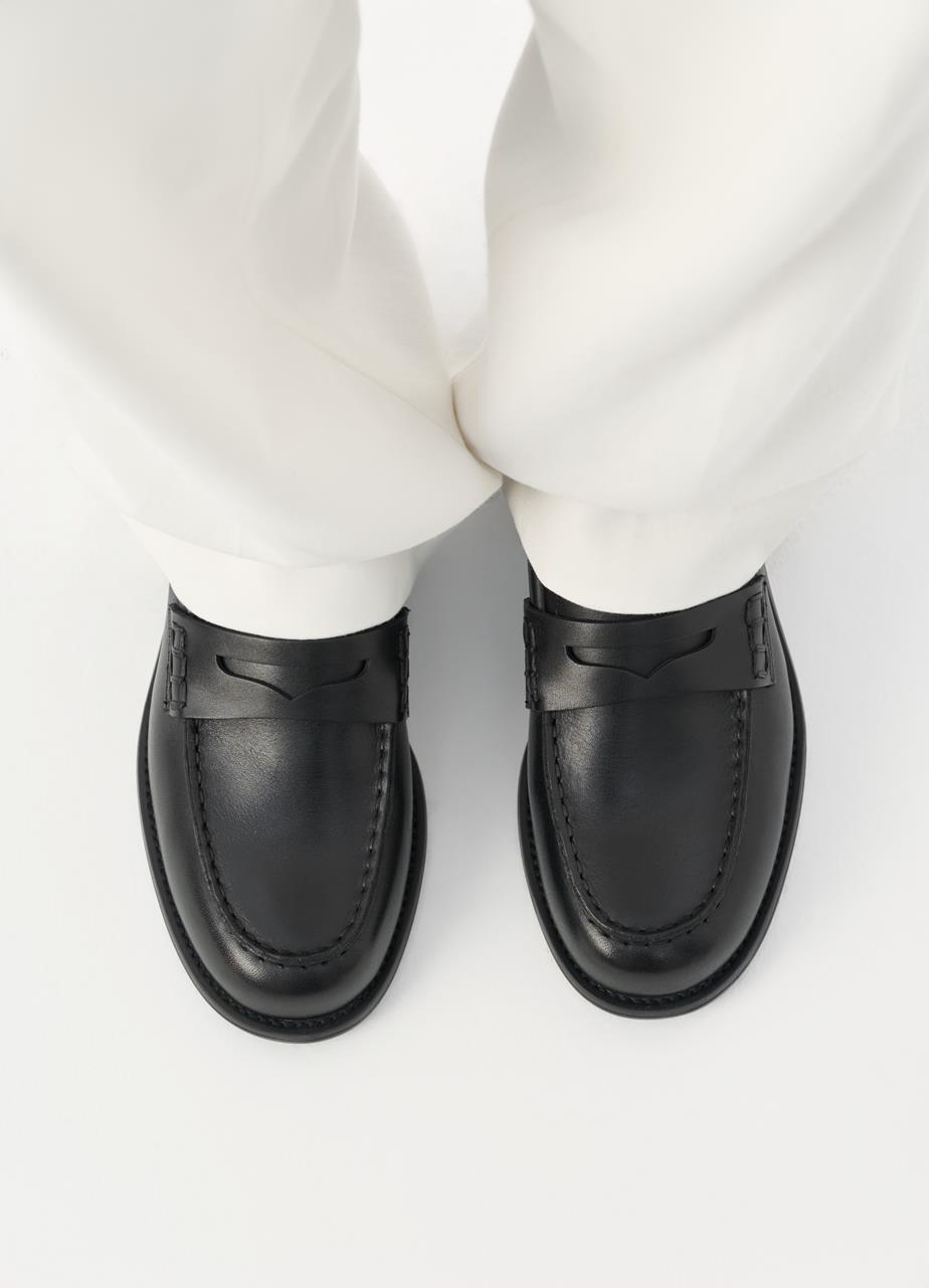 Linn loafers Black leather