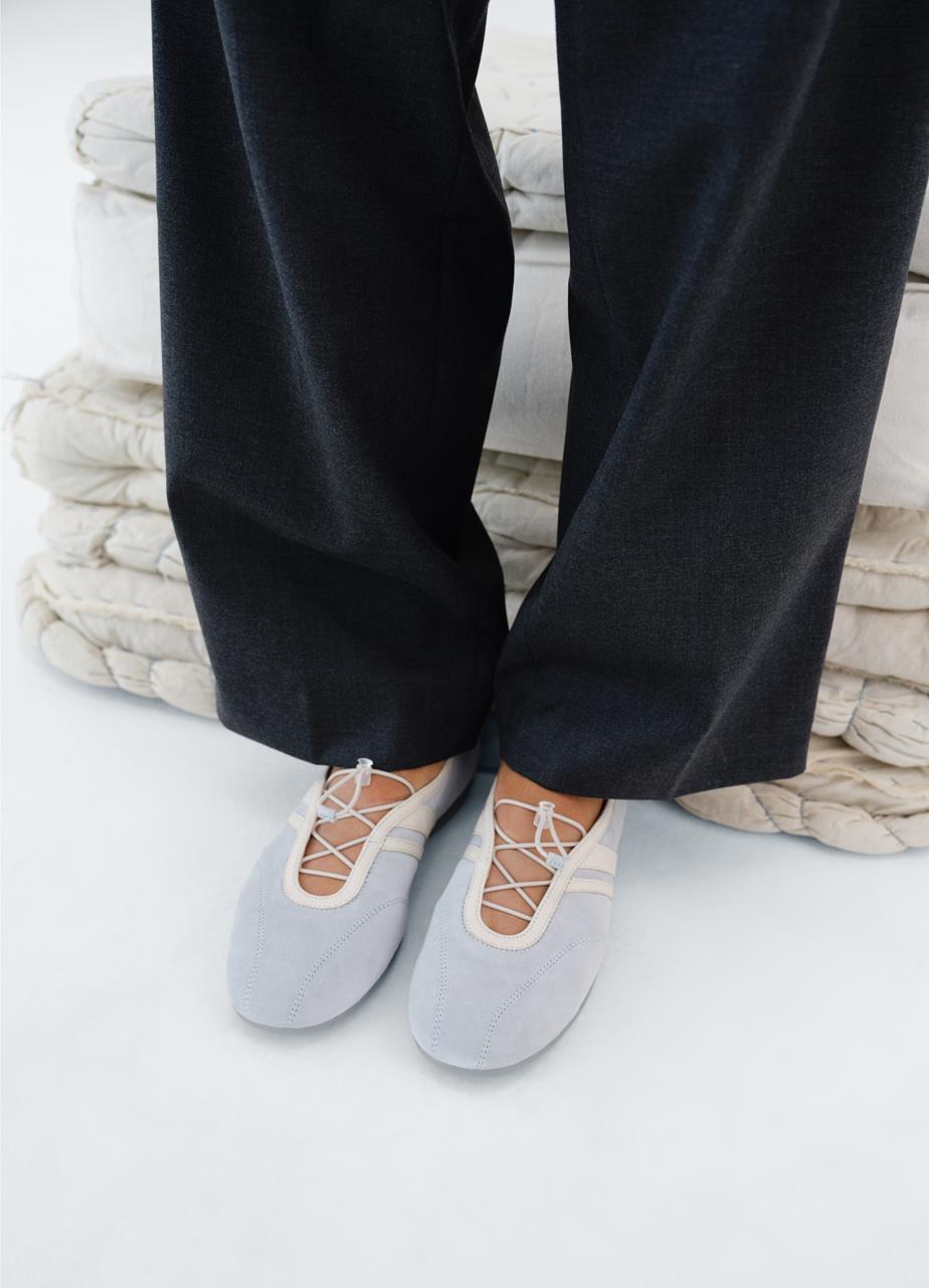 Hollie balerini Albastru, Piele Întoarsa