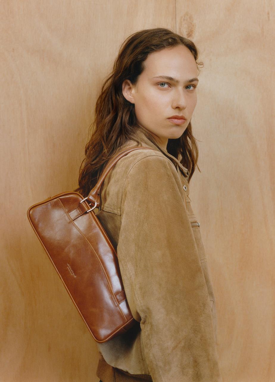 Nomi mini tas Lichtbruin, Leer