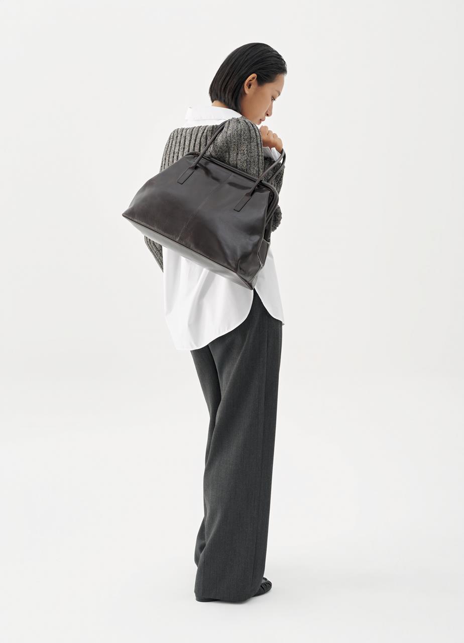 Louisiana kabelka Hnědá, Kůže