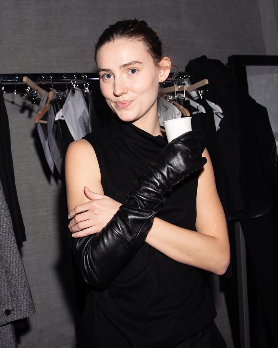 Maxi glove w Noir, Cuir