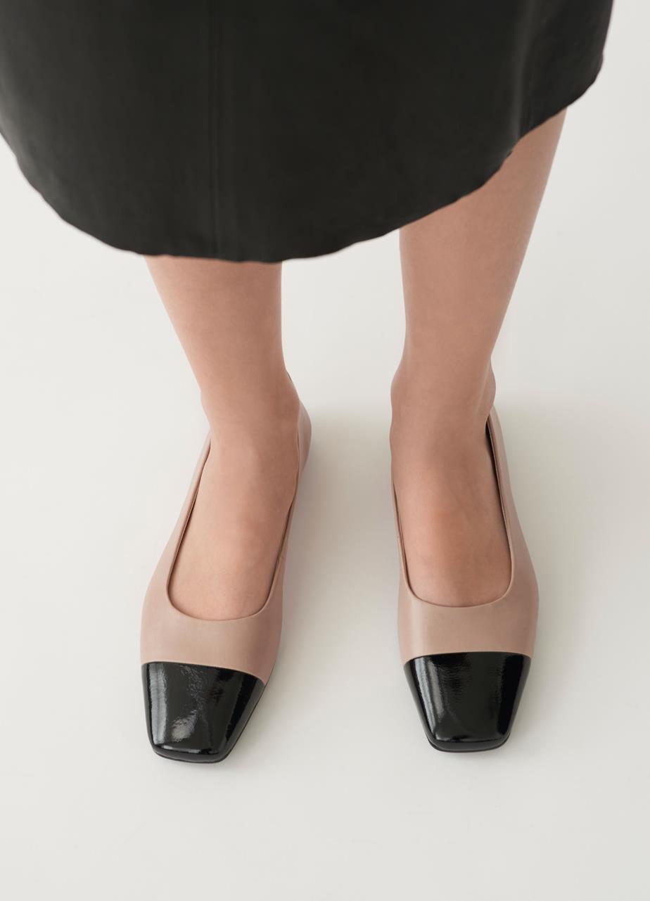 Delia čevlji Svetlo Rjava usnje/patent