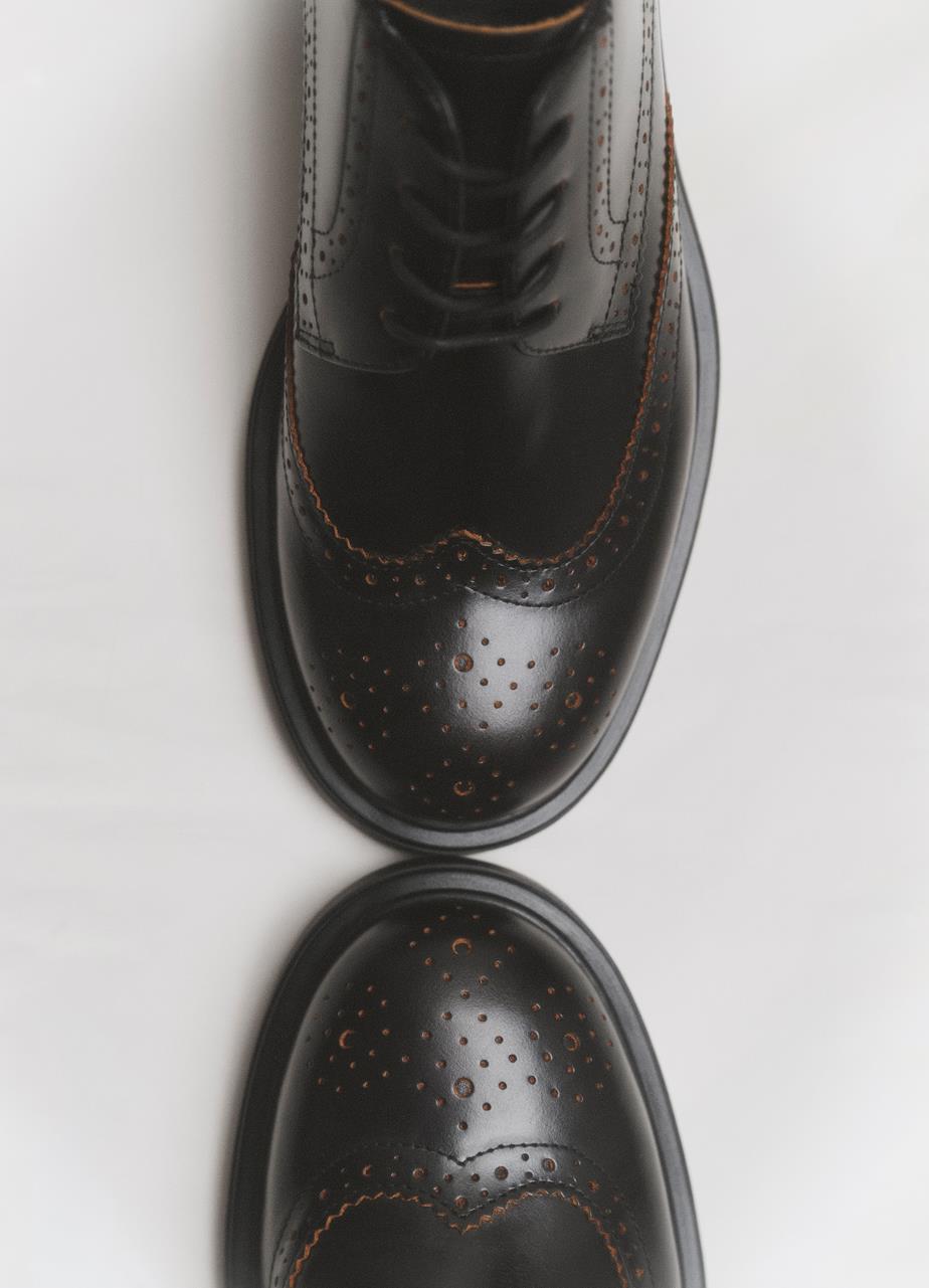 Freya shoes Black contrast edges